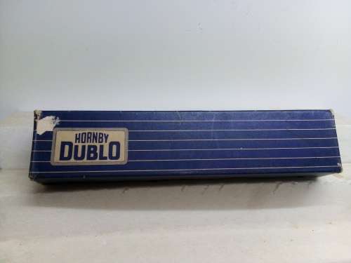 HO/OO SCALE HORNBY DUBLO COACH