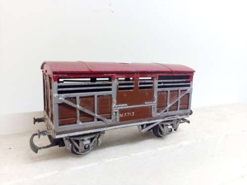 HO/OO SCALE TRI-ANG CATTLE WAGON