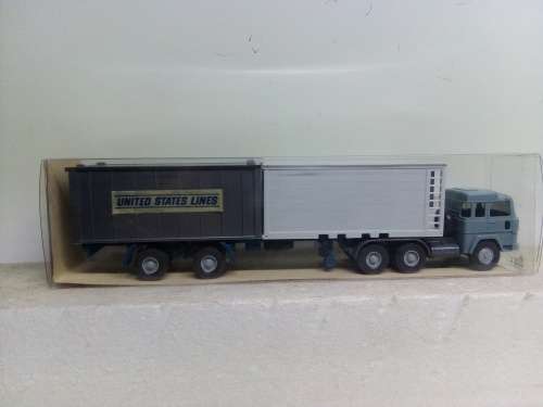 HO WIKING CONTAINER TRUCK