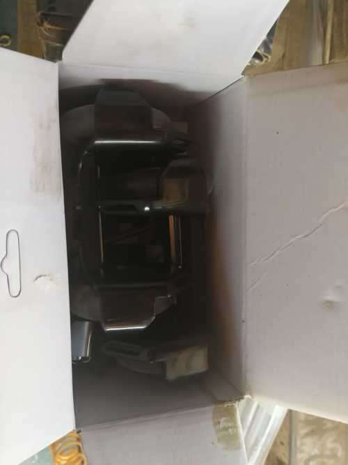 Massive Lot: 295 Flashing Heely Skates