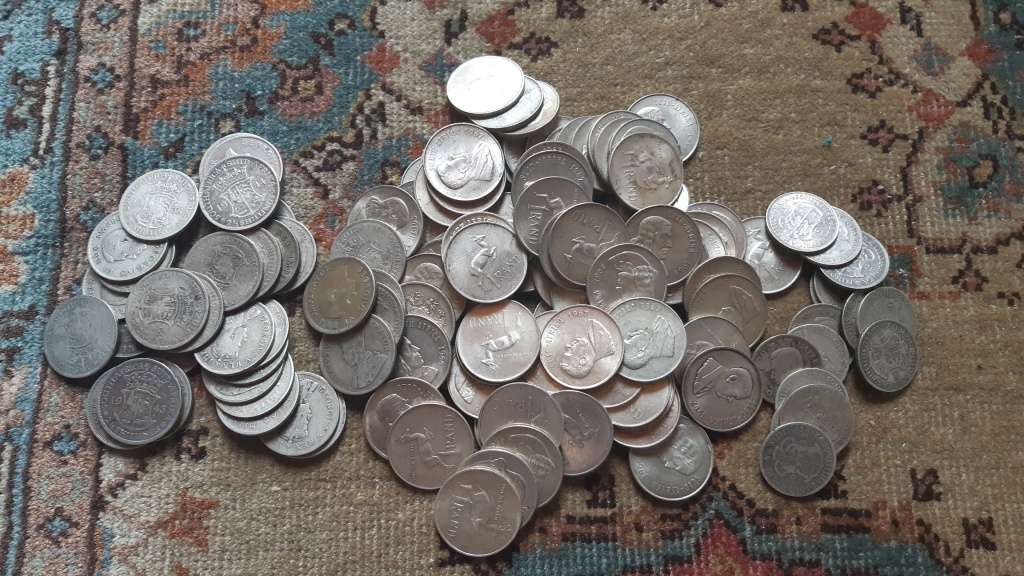 1429.6 Grams Pure Silver In Mostly R1 Coins, with Some 2.5 & 2 Shillings