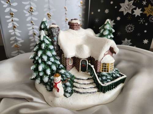 Thomas Kinkade Bradford Collection Christmas House