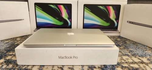 Apple macbook pro 15 inches Retina 2014 Model Quad Core i7 16GB RAM 256GB SSD with accessories, Box