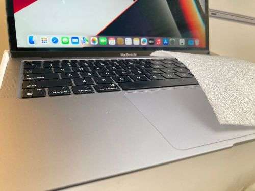 MacBook Air 13 M1 Chip (2020) 8GB RAM Unified 256GB SSD