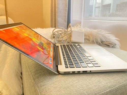 Apple MacBook Pro 13 inch Retina 2015 Model Core i5 8GB RAM 128GB SSD