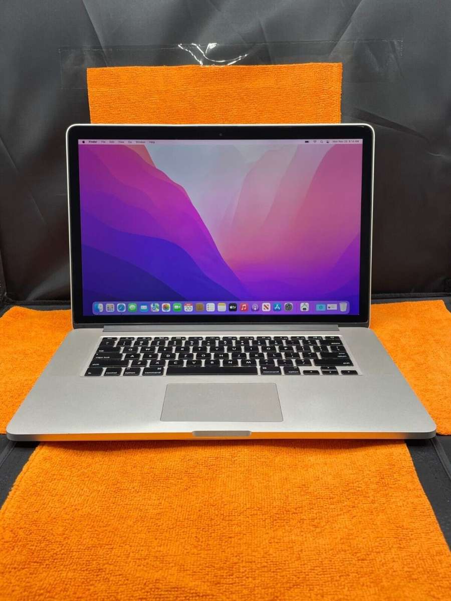 Apple macbook pro 15 inch Retina Display 2015 Model Quad core i7