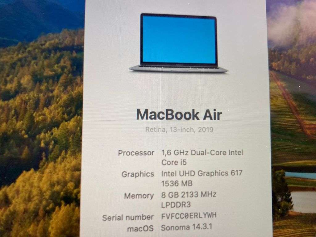 2019 Apple macbook Air 13-inch Retina Core i5 8GB RAM 256GB SSD Storage