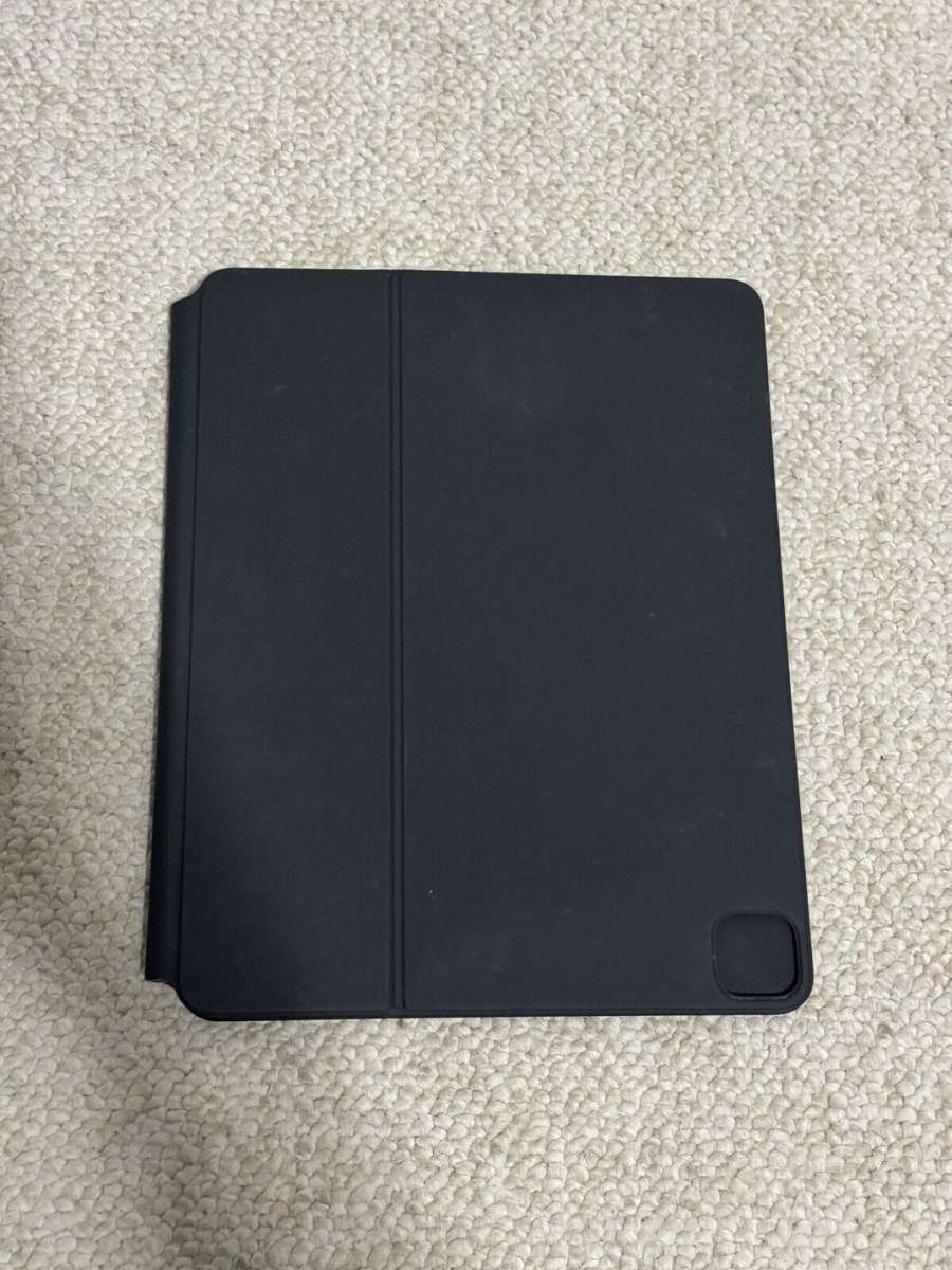 Apple iPad Pro 11-inch (3rd Gen)/iPad Air (5th Gen) Magic Keyboard (International English) - Black