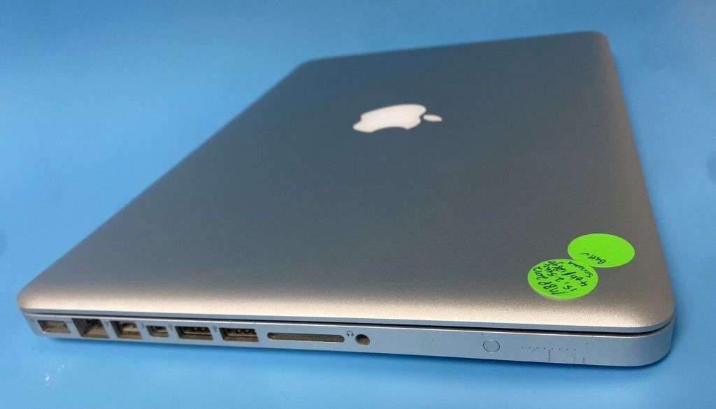2012 Apple MacBook Pro `Core i5` 2.5 13` 8GB RAM 128GB SSD - Working Great