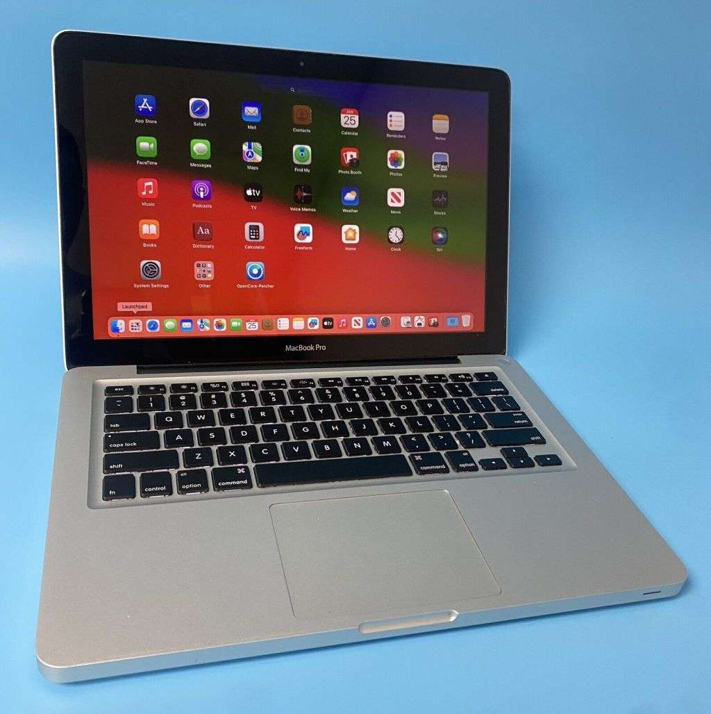 2012 Apple MacBook Pro `Core i5` 2.5 13` 8GB RAM 128GB SSD - Working Great