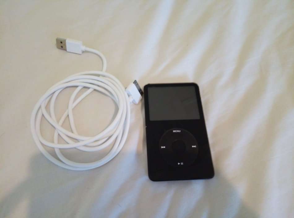 Apple iPod Classic 30Gb 5th Gen A1136