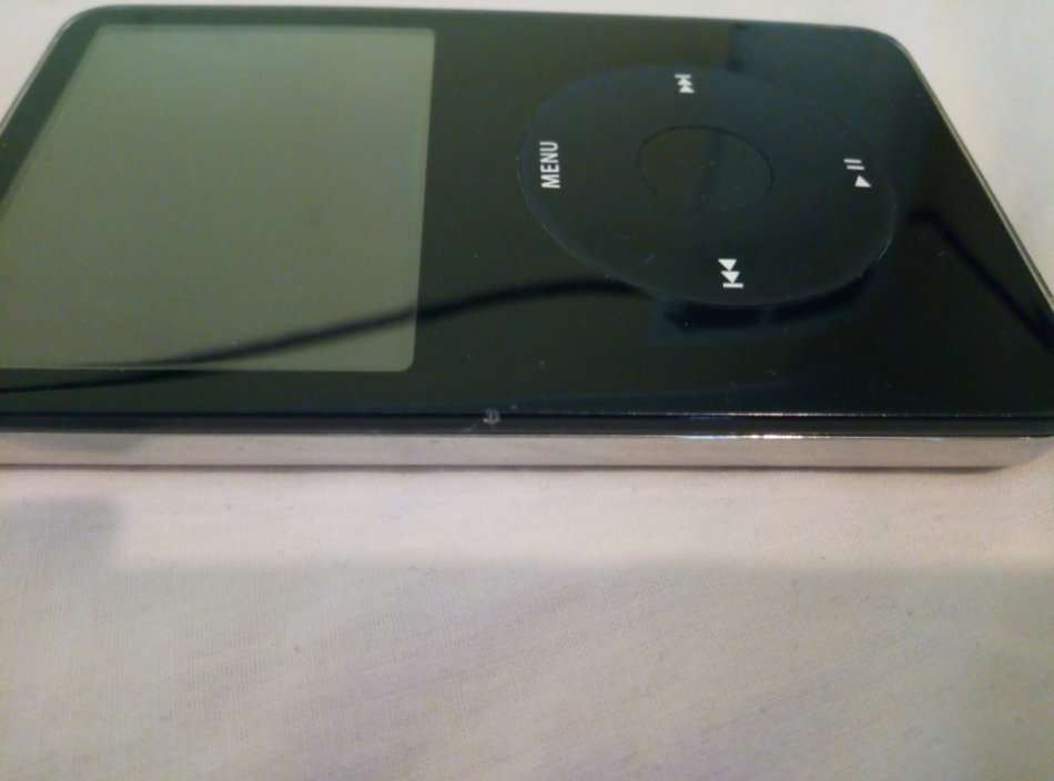 Apple iPod Classic 30Gb 5th Gen A1136
