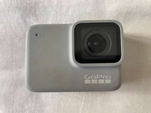 GoPro Hero 7 White 64GB SD + Accessories