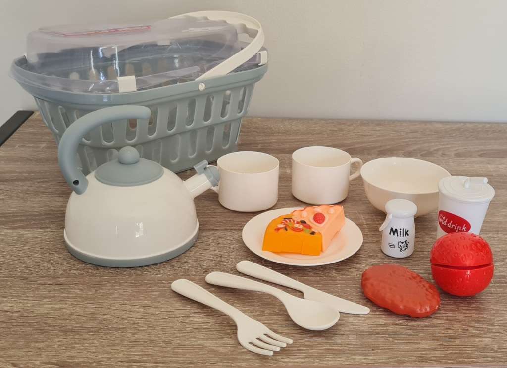 Jeronimo Kitchen Basket Tea Playset - Grey