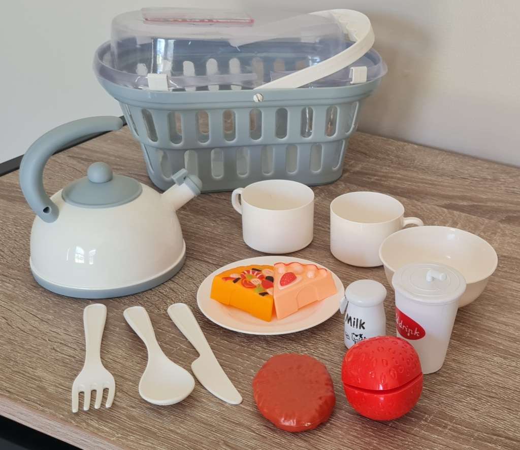 Jeronimo Kitchen Basket Tea Playset - Grey