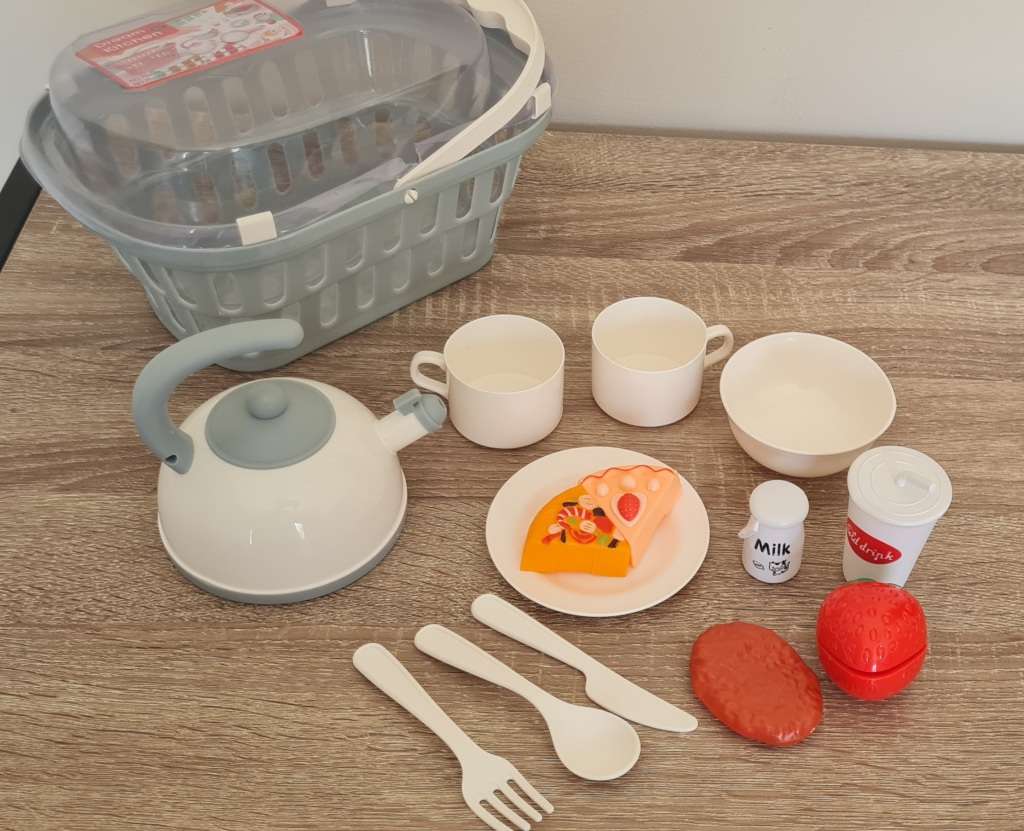 Jeronimo Kitchen Basket Tea Playset - Grey