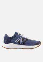 NEW BALANCE 520v7 Running Shoe Navy/White