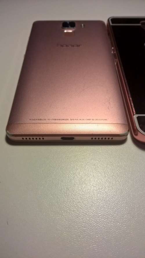 Huawei Honor 7 Rose Gold DUAL SIM 64GB 3GB RAM 20MP Camera 8MP Front Camera + Cover