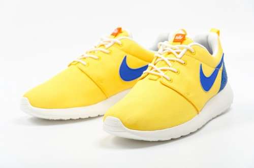 Mens Nike Roshe One Retro UK 9 (SA 9)