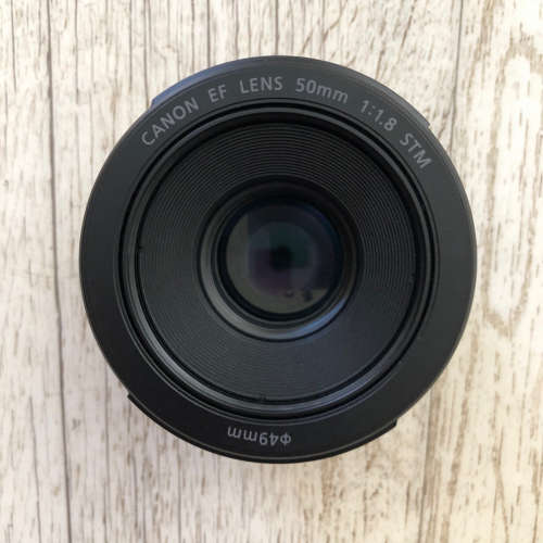 Canon 50mm f/1.8 STM Prime Lens + Lens Hood