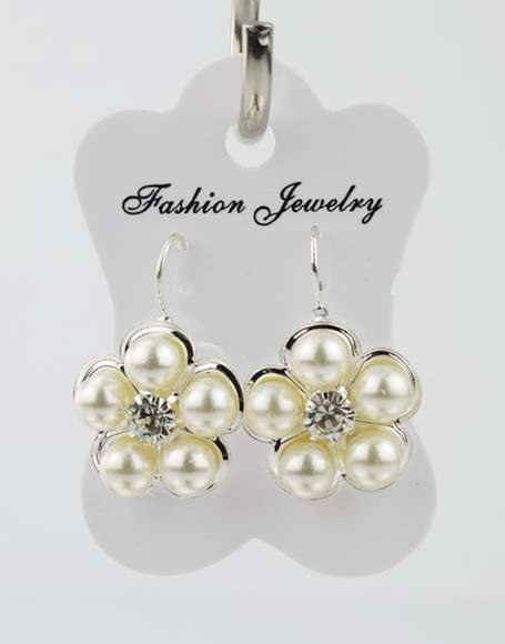 Silver Flower design earring with crystal and pearls