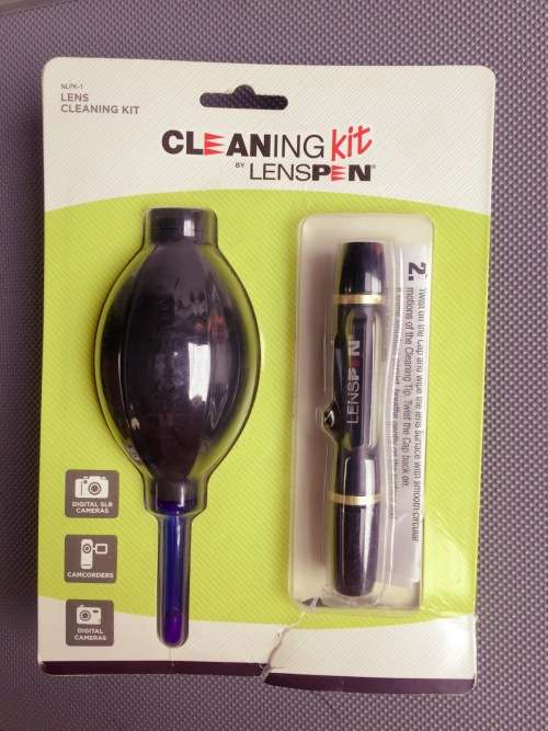 NIKON D90 DSLR Camera