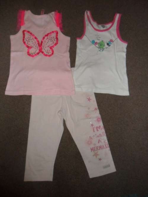 3 Pieces of Girl Clothes - Naartjie - Age 6 - 7 Years