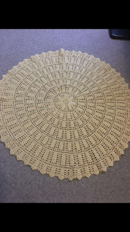 Large Crochet Doily / Table Cloth - 66cm Diameter