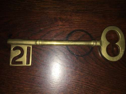 Large Brass 21 Key - 22cm