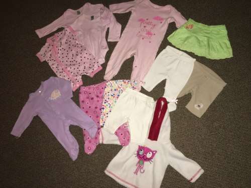 12 x Pieces of Baby Girl Clothing - 0-3 months