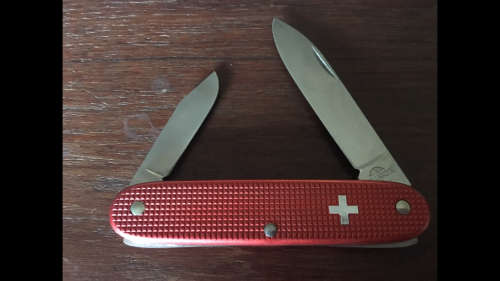 Victorinox Switzerland - Elinox Pocket Knife