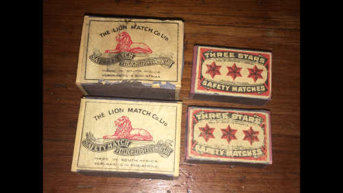 4 x Vintage Matches - Three Star & Lion