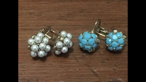 2 Pairs of Earrings