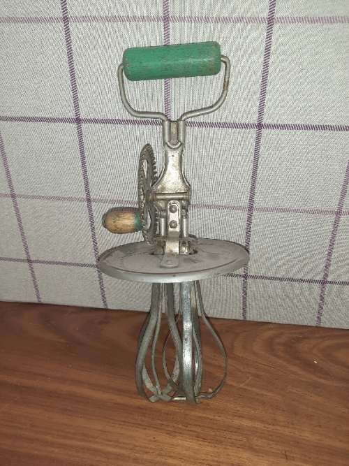Vintage Hand Mixer with hooden handle