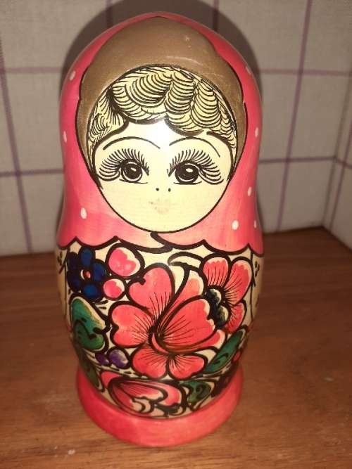 Russian Dolls / Nesting dolls - set of 7