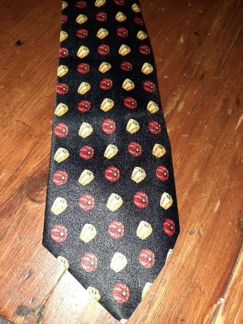 Beautiful Cignal Tie with Peppers