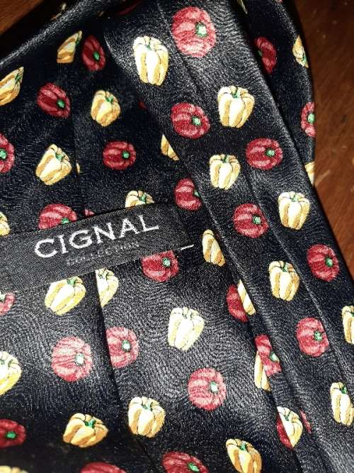 Beautiful Cignal Tie with Peppers