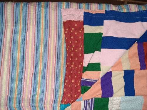 Beautiful Vintage Reversible Quilt / Lappieskombers - 190cm x 142cm