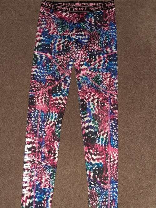 Pineapple brand Girls Legging / Active wear - Size 11-12 Years