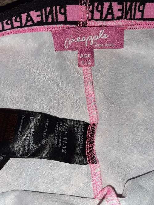 Pineapple brand Girls Legging / Active wear - Size 11-12 Years