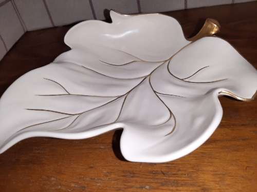 Beautiful Carlton ware Dish - Leaf shaped with gold detail