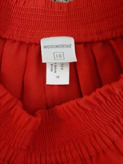 Red Vintage Pleated Woolworth Mini skirt - Size 10