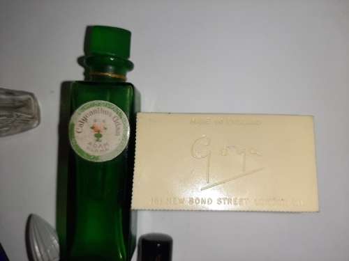 9 x Small Vintage Perfume Bottles - See pictures