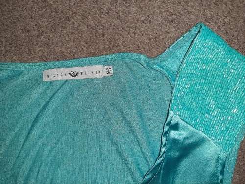 Beautiful Hilton Weiner Top