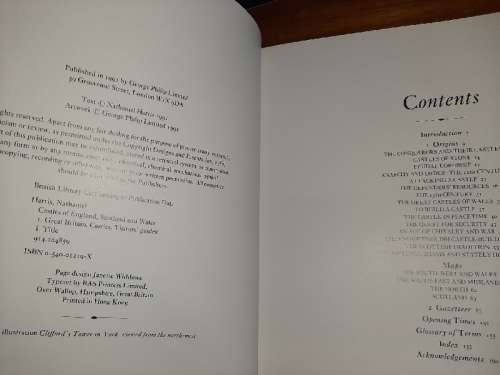 Castles of England Scotland and Wales - Nathaniel Harris