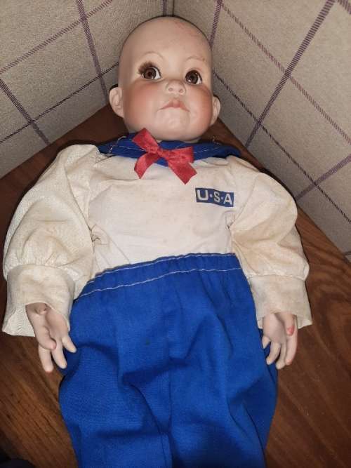 Joey - A Cindy Marschner Reprodution Porcelain Doll 1991 - See pictures and Description