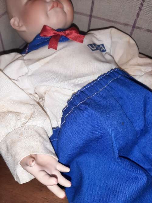 Joey - A Cindy Marschner Reprodution Porcelain Doll 1991 - See pictures and Description