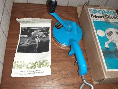 Vintage Spong Bean Slicer in Original Packaging