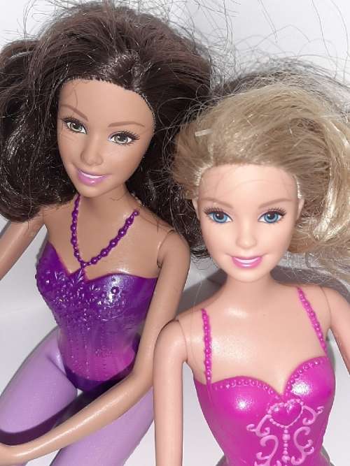 2 x Mattel Ballerina Barbie - See pictures