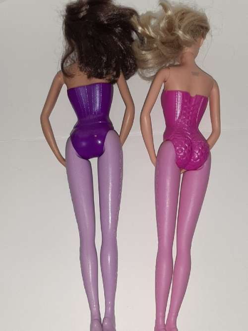 2 x Mattel Ballerina Barbie - See pictures